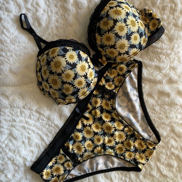 Intimates & Sleepwear Sunflower Panties And Bra Set Poshmark